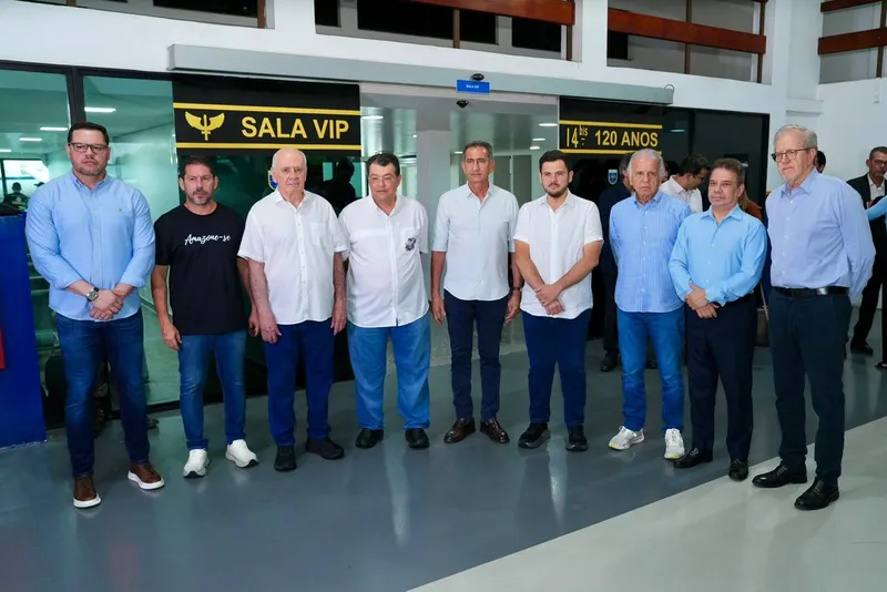Foto de divulgação: Governo federal amplia para 16 aeronaves combate às queimadas em Manaus