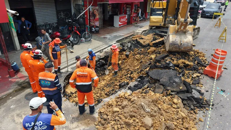 Foto de divulgação: Obra emergencial recupera galeria na avenida Dom Pedro, em Manaus